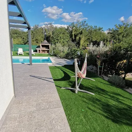 Oliva Villa