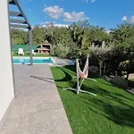 Oliva Villa
